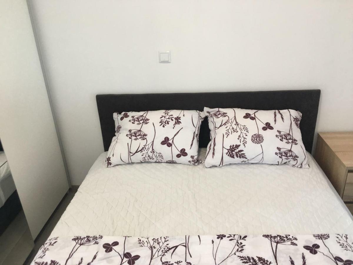 Apartmani Eden Vrsi Mulo Buitenkant foto